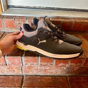 Men’s gold shoes puma